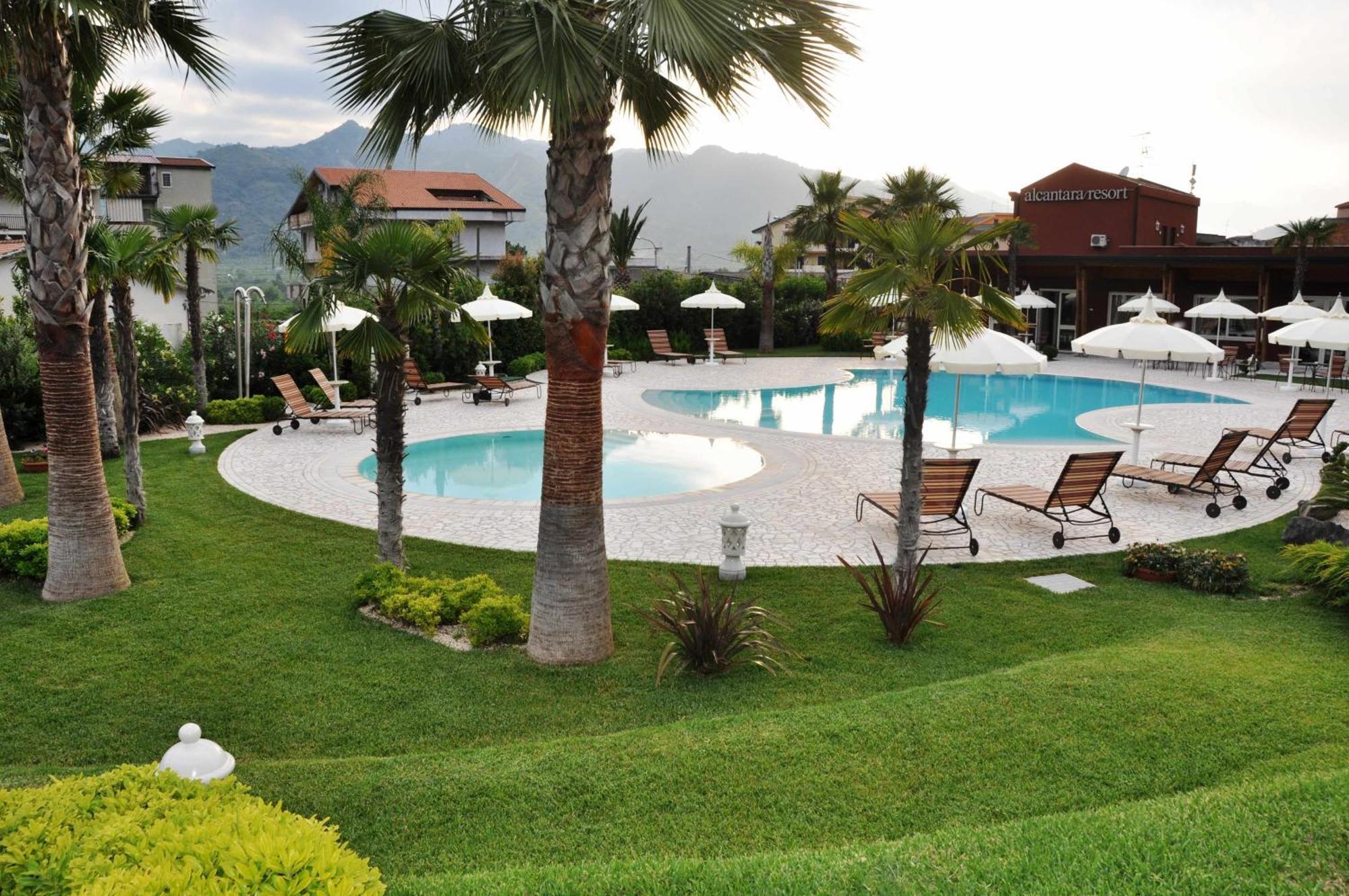 Alcantara Resort Di Charme Adults Only Gaggi Exterior photo