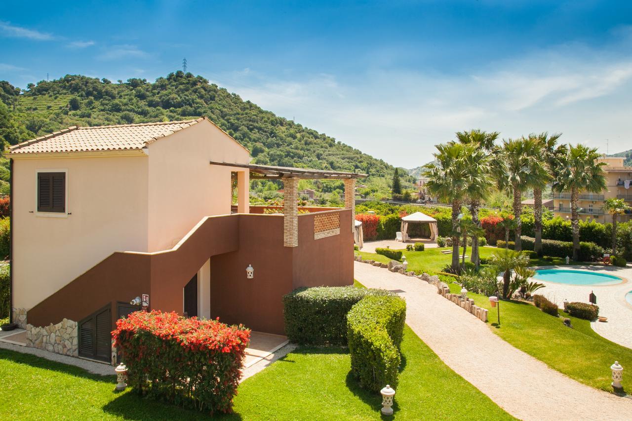 Alcantara Resort Di Charme Adults Only Gaggi Exterior photo